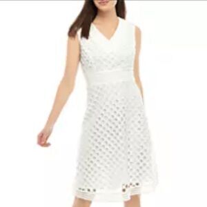 BRAND NEW RABBIT DESIGN LACE V-NECK CAP SLEEVE  ELASTIC WAISTLINES DRESS